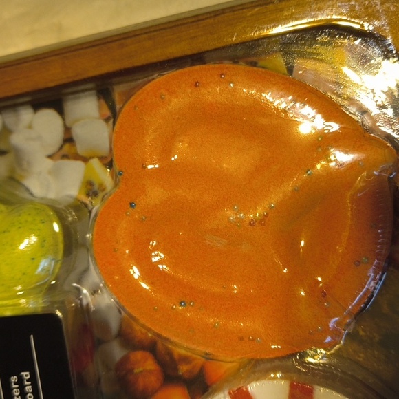 11 Piece Dessert Board With Bath Fizzers Brand New In Packaging - Picture 7 of 7